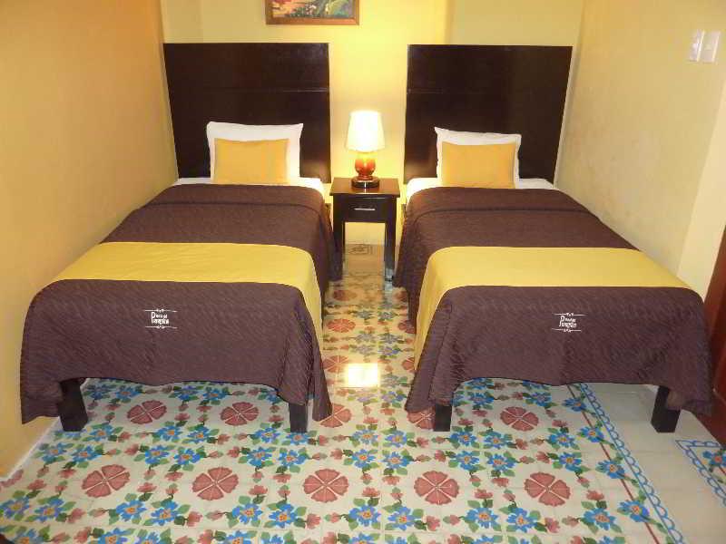 Hotel Del Peregrino Boutique Hotel Мерида Экстерьер фото