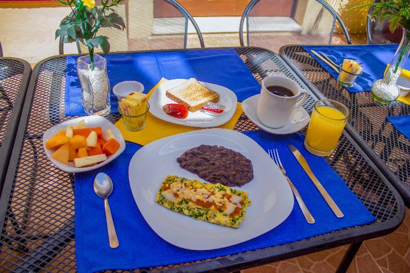 Hotel Del Peregrino Boutique Hotel Мерида Экстерьер фото